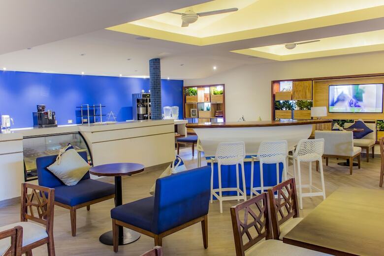Hotel Plaza Pelicanos Club Beach Resort