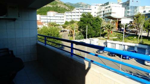 Hostal Blue Palace Guest House