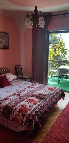 Hostal Guest House Mira
