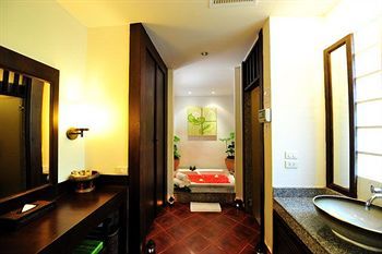 Hotel Aquamarine Resort & Villa