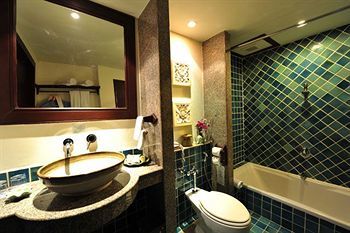Hotel Aquamarine Resort & Villa