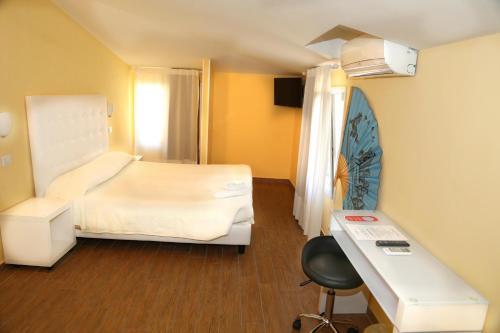Hostal Via Mameli 5