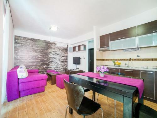 Apartments Raymond