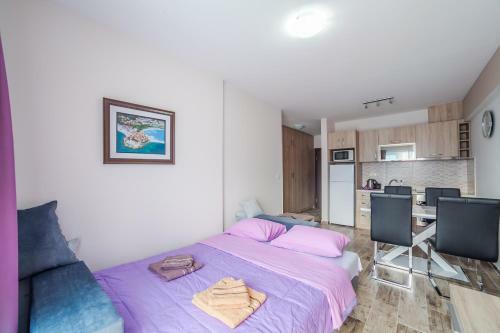 Hostal Milara Apartments