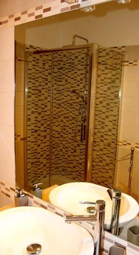 Al Porto Di Roma B&B