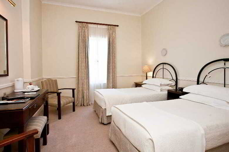 Queens Hotel