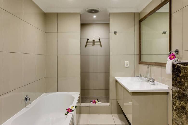 Hotel Protea King George
