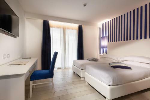 Hotel Aqa Palace