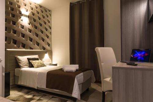 Hostal La Piazzetta Guest House