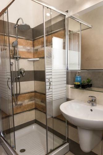 Hostal La Piazzetta Guest House