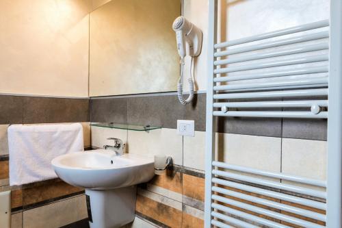 Hostal La Piazzetta Guest House