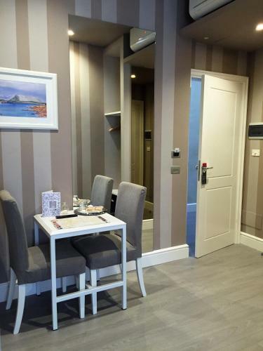 Hostal 29 Venti Luxury