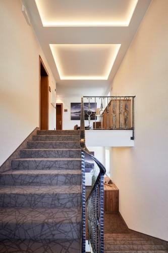 Hotel Garn� Savoy
