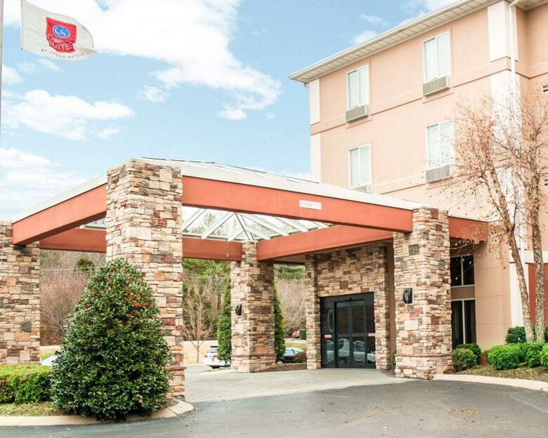 Hotel Comfort Suites Airport