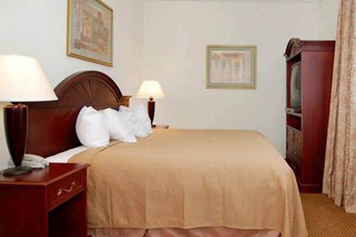 Hotel Quality Inn & Suites