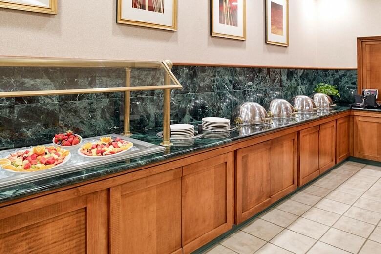 Clarion Hotel Airport