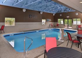Hotel Comfort Suites East