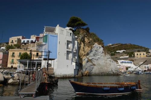 Hotel Gennarino A Mare