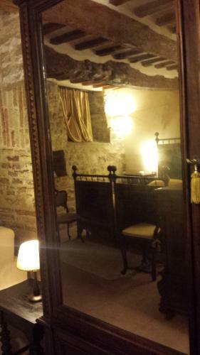 Hostal Calende Di Maggio