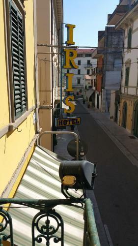 Hotel Iris