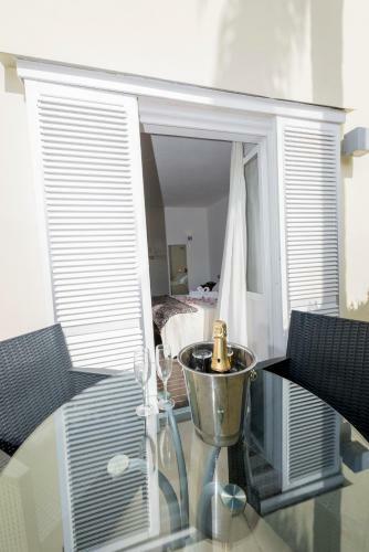 Marina 10 Boutique&design Hotel