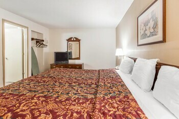 Hotel Econo Lodge  And  Suites Historic District