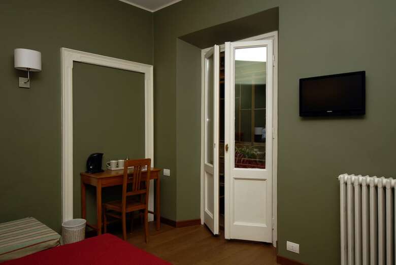 Hostal B&B Residenza Cavour