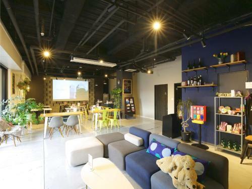 Very Hostel Namba