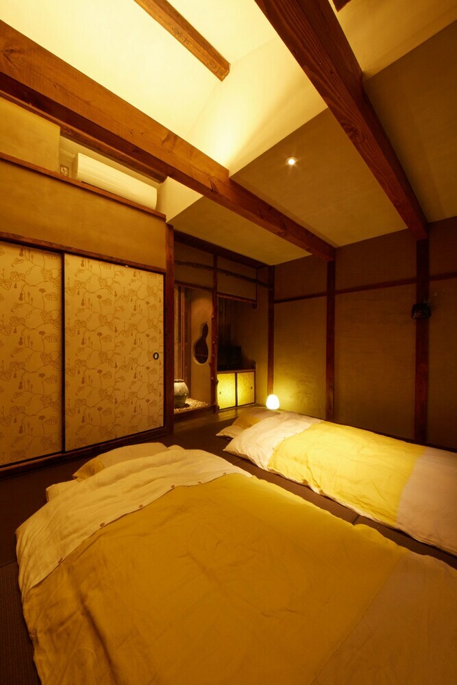 Hostal Osaka Sakainoma Kuma Guesthouse