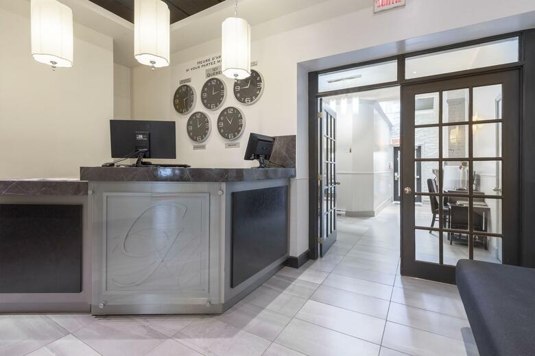 Le Grande-allee Hotel Et Suites