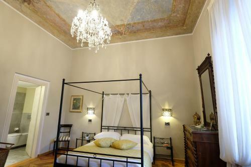 Madama Cristina Bed & Breakfast