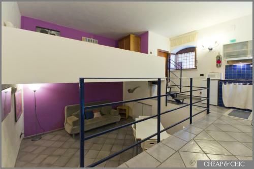 Cheap & Chic Apartments