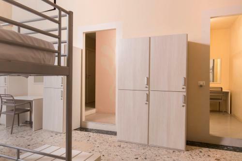 Hostel 7 Santi