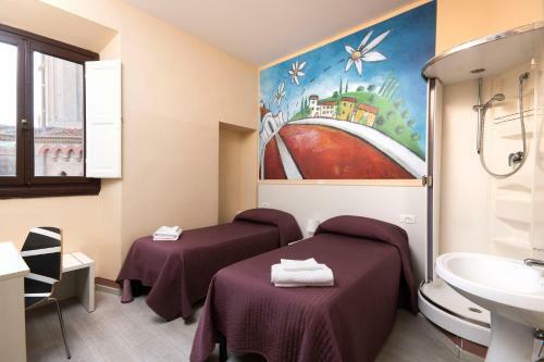 Hostel 7 Santi