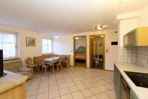 Apartamento Moena Appartamenti - Living 2000
