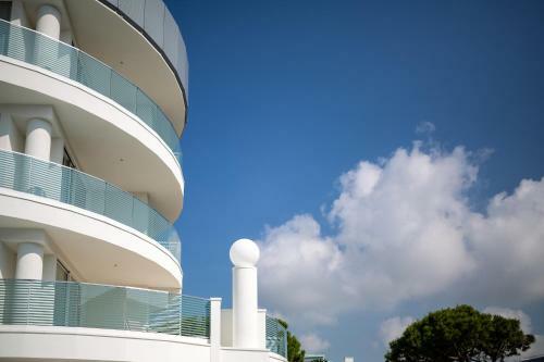 International Beach Hotel