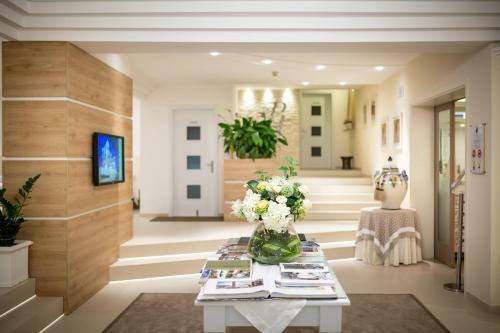 International Beach Hotel