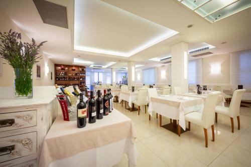 International Beach Hotel