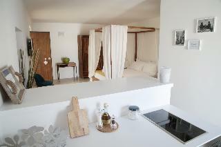Hostal Santa Maria 24