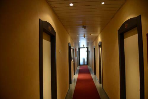 Hotel Embassy