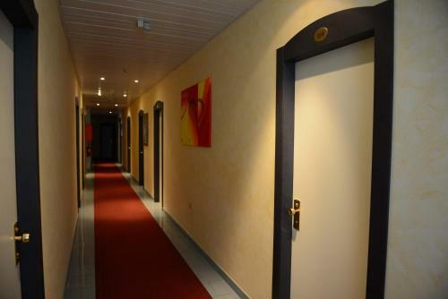Hotel Embassy