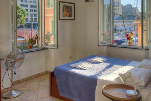 Hostal Club Nautico Savona