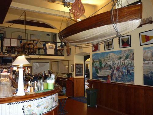 Hostal Club Nautico Savona