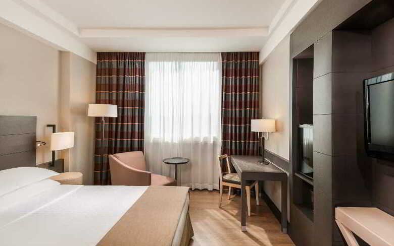 Hotel Sheraton Golf Parco De Medici