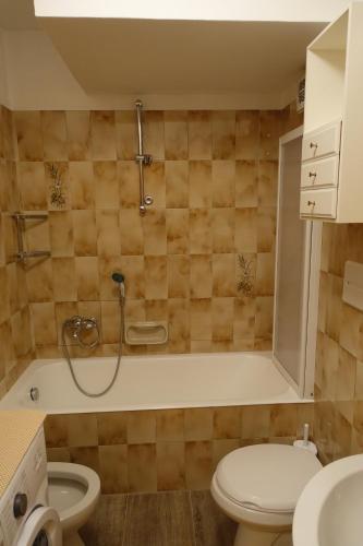 Leveron Apartments