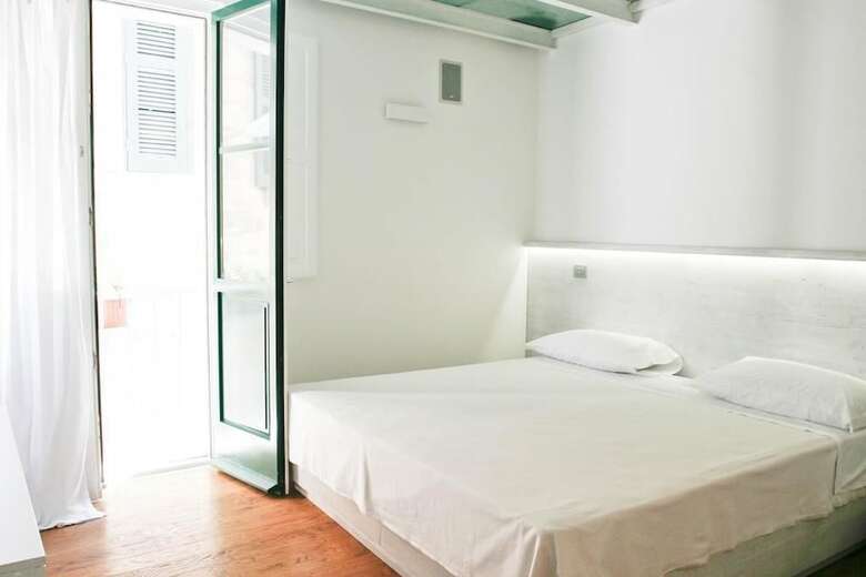 Hostal Sui Tetti Luxury Rooms