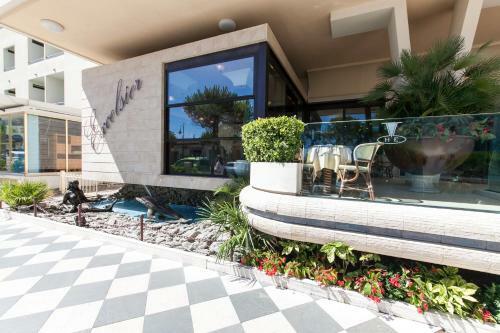Hotel Excelsior