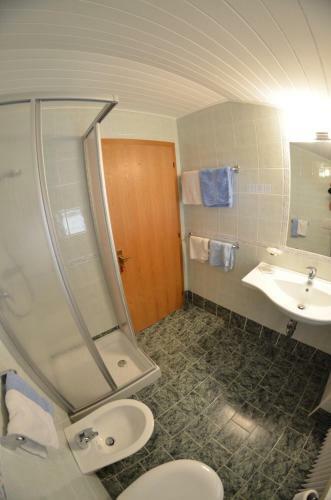 Bed & Breakfast Garni Ossi