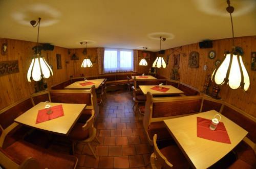 Bed & Breakfast Garni Ossi