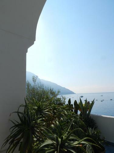 Hostal La Dolce Vita A Positano